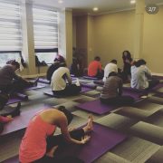 Yin Yoga, Meditasyon, Nefes Çalışması  Çağla Güngör &  
Nilüfer Eyiişleyen